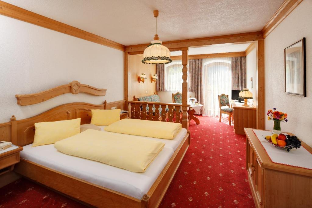 Gasthof Baeren Holzgau Quarto foto